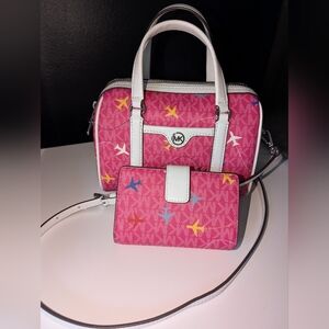 NWT Michael Kors Fuschia Jet Set Crossbody Bag and Matching Wallet Set